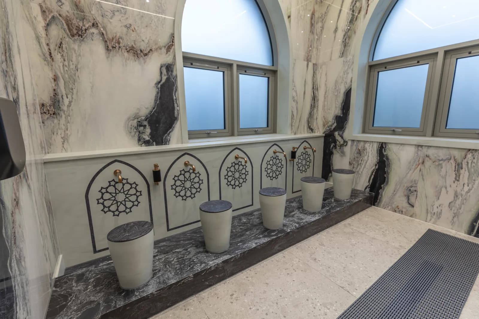 Masjid-E-Vali photo 11