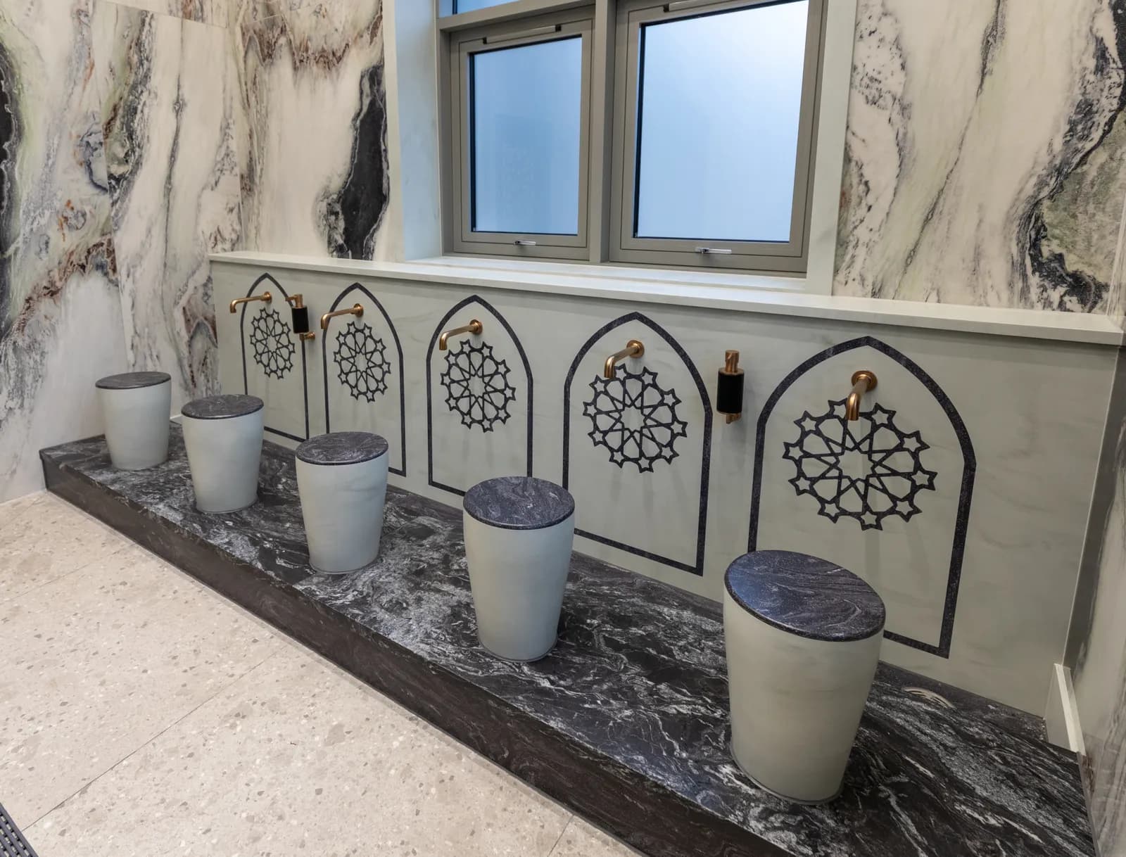 Masjid-E-Vali photo 12